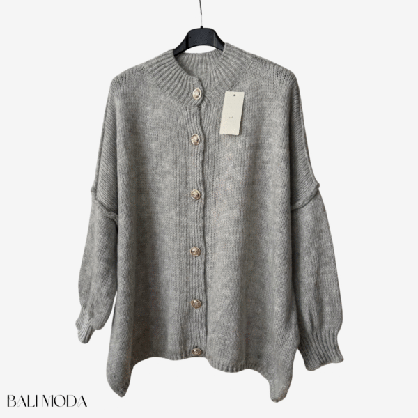 كارديغان صوفي بأزرار