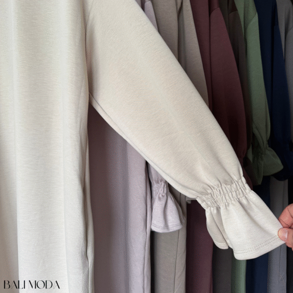 عباية سكوبا بأكمام مكشكشة