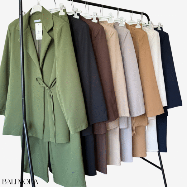 طقم كلاسيكي من قطعتين