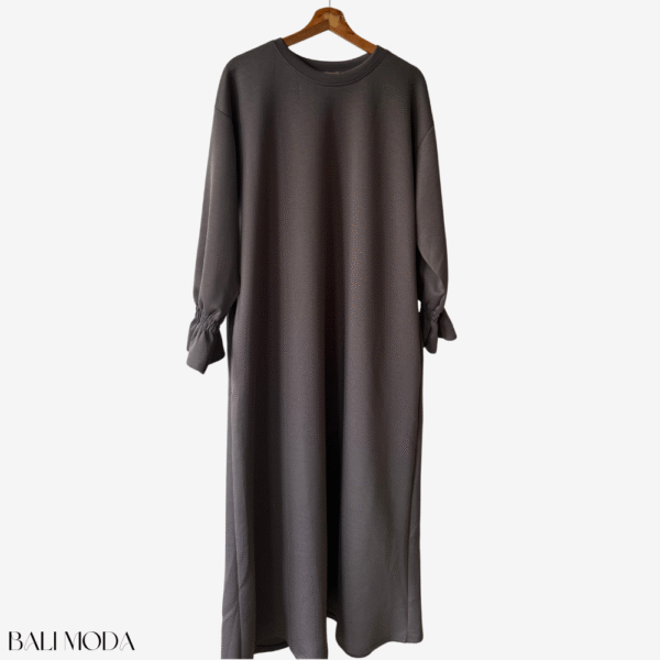 عباية سكوبا بأكمام مكشكشة