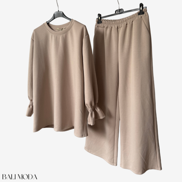 طقم سكوبا من قطعتين