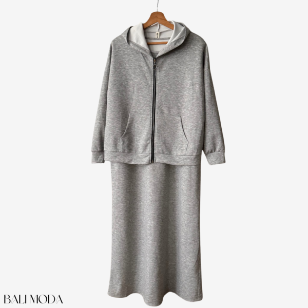 طاقم سكوبا من قطعتين