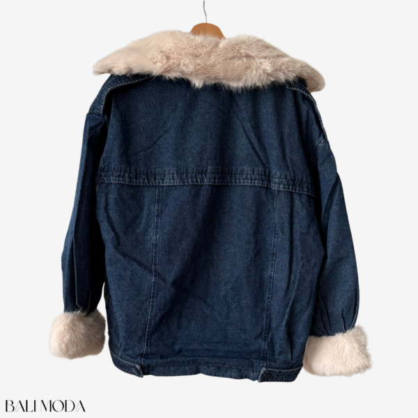 جاكيت جينز Oversize بفراء